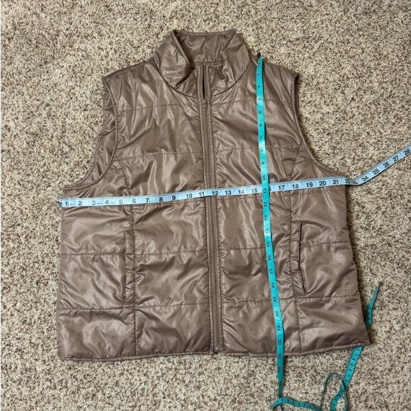 ORVIS Women's Quilted Puffer Vest size Large 14/16, Tan with a bit of shimmer - Picture 5 of 5
